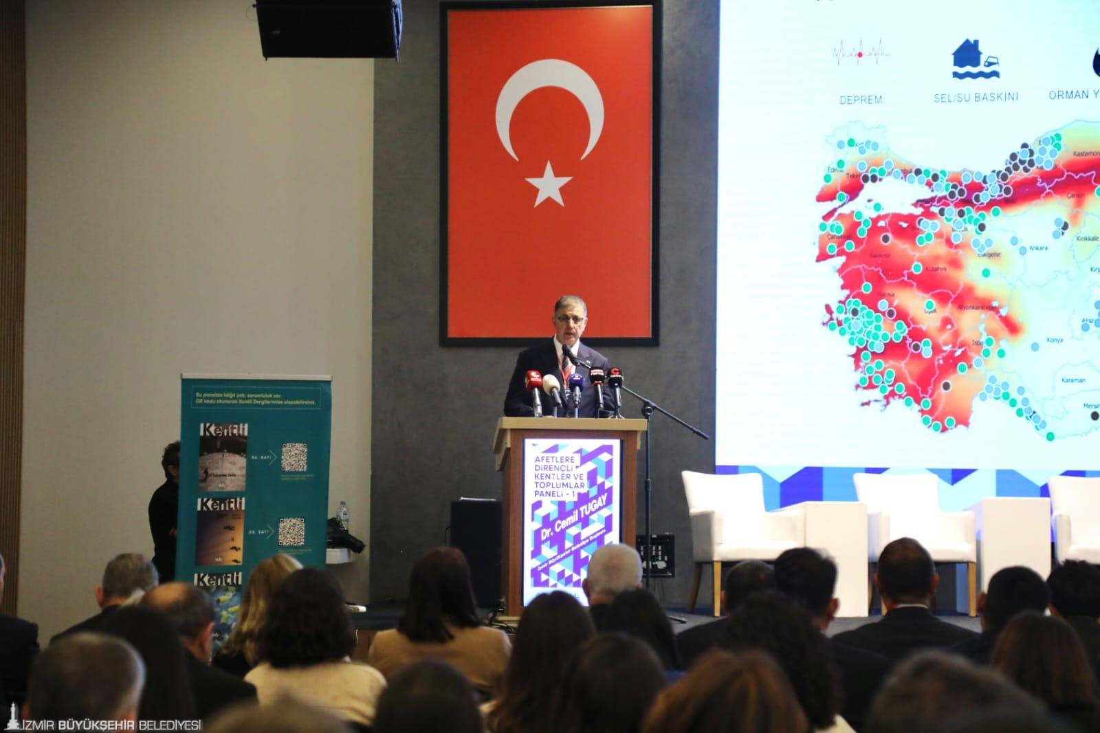 İzmir Belediye Başkanı Dr. Cemil Tugay, Ankara'da
