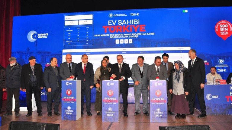 Kars'ta Bin 730 TOKİ Konutu İçin Kura Çekildi: Hak Sahipleri Belli Oldu