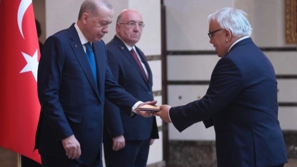 Erdoğan, Filipinler, Kenya, Kolombiya, Peru ve Rusya büyükelçilerini kabul etti