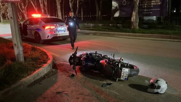 Erzurum'da Trafik Kazası: Motosiklet Sürücüsü Ağır Yaralandı