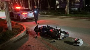 Erzurum'da Trafik Kazası: Motosiklet Sürücüsü Ağır Yaralandı