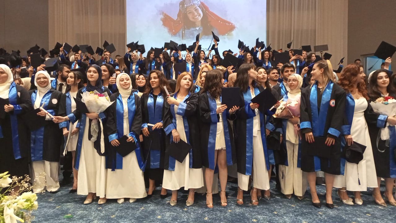 BEUN Ereğli Eğitim Fakültesinde Görkemli Mezuniyet Kapanış