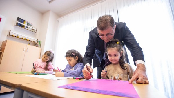 İzmir Büyükşehir Belediyesi, Sosyal Hizmet Etkinlik Merkezleri için yeni kayıt dönemine başladı