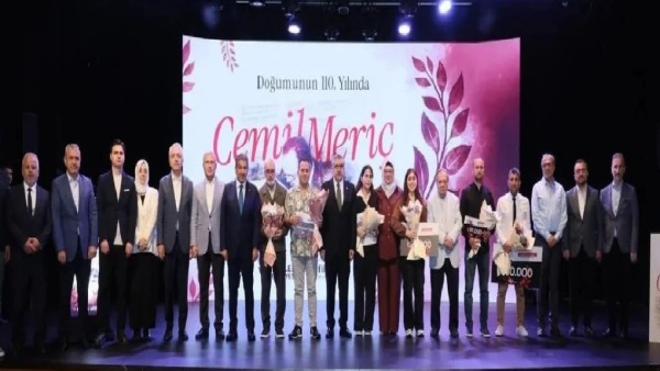 Esenler Belediyesi, Cemil Meriç’in 110. doğum yılına özel sempozyum ve 30 bin liralık ödül verdi