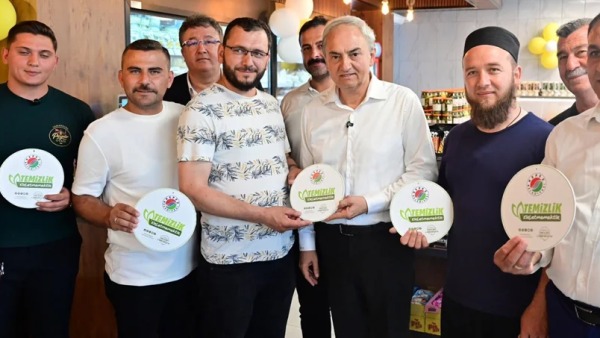 Kepez Belediyesi “Temizlik Kirletmemektir” kampanyasıyla her ay en temiz cadde ve sokağı ödüllendirecek