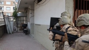 Şüphelilerin örgüt üyeliği ve finans sağlama faaliyetleri tespit edilip adli işlem başlatıldı
