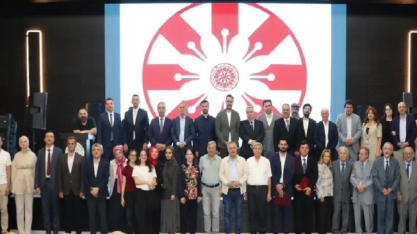 Türk Yazarlar Birliği 45. Ödüllerinde 30 Kategoride Eser Sahiplerini Onurlandırdı