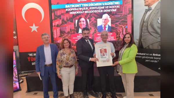 Murat Karayalçın, Ankara'da sosyal belediyecilik ve kooperatifçilikte karar alma süreçlerine halkın katılımını vurguladı