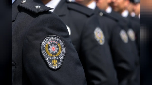 Polis Teşkilatı'na 6 bin 800 erkek, bin 200 kadın lisans mezunu dahil 10 bin öğrenci katıldı