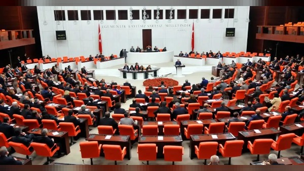 Hukukta duruşma arası sürede 3 ay sınırı ve 486 bin liralık idari dava düzenlemesi
