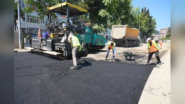 Şehit Tuğgeneral Bahtiyar Aydın Caddesi’nde 31,5 milyon liralık asfalt yenileme çalışması başladı