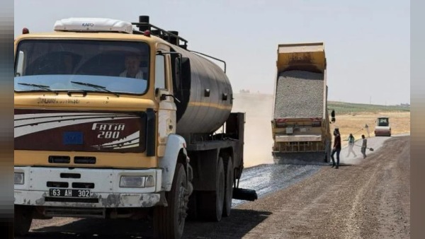 Şanlıurfa Külünçe-Atlıkonak 4,5 Kilometrelik Yolda Asfaltlama Çalışması Tamamlandı