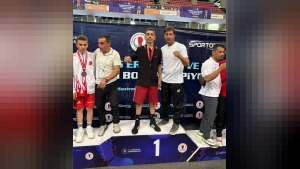 Genç boksör İbrahim Müçük, finalde altın madalya kazanarak Kars'ın yükselişini sürdürdü
