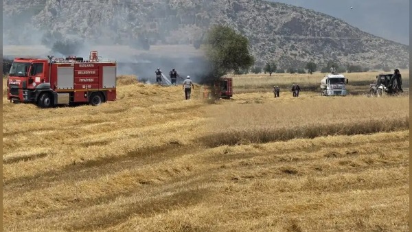 Burdur'da Yuva Ovası'nda çıkan arazi yangını büyümeden söndürüldü