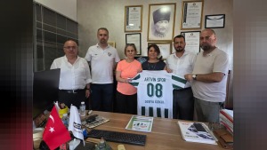 Artvinspor heyeti Bursa’da sponsor görüşmeleri yapıyor: Özkül tesis ihtiyacını anlattı