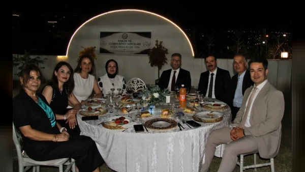 İskenderun’da Başsavcı Ünalan ve Taştimur’a uğurlama ve teşekkür