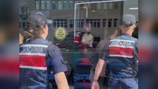 Ardahan merkezli yasa dışı bahis ve dolandırıcılık operasyonunda 73 şüpheli yakalandı