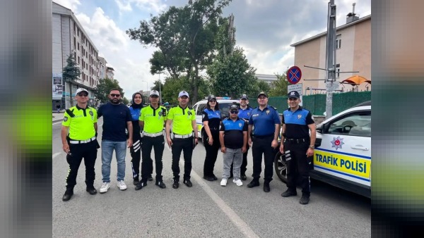 Kars’ta toplum destekli polislik: Ömer trafik denetimini sahada izledi