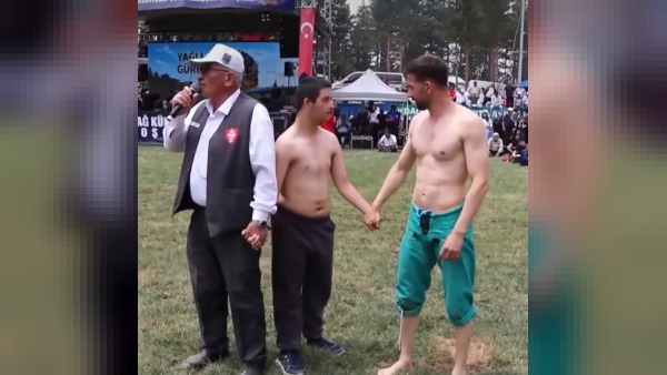 Fuat Özbay sürprizi: Ufuk Erdem ve Recep Köse er meydanında karşılaştı