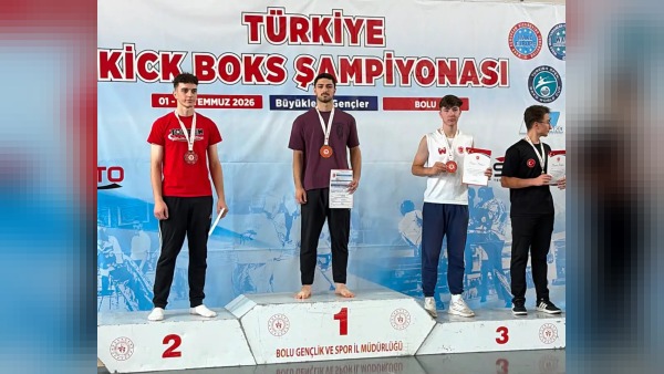 Elazığlı sporculardan Türkiye Kick Boks’ta 1 şampiyonluk, 2 üçüncülük