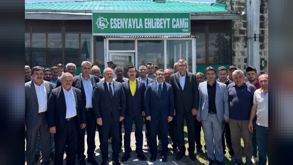 Kars’ta Akyaka köy ziyaretinde vatandaşların talep ve önerileri dinlendi