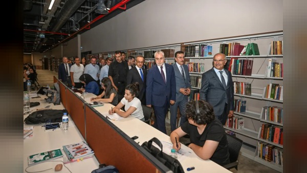 Vedat Işıkhan Malatya’da Sami Er’i ziyaret etti; projeler ele alındı