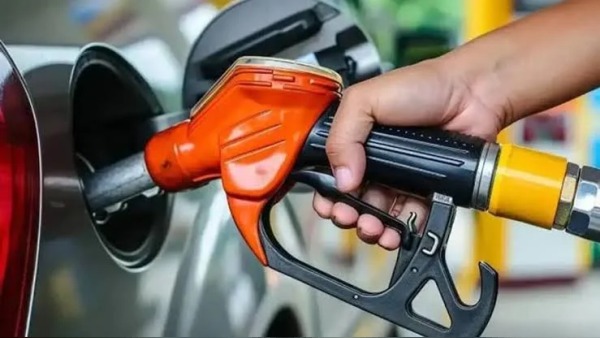 Benzinde 15 Temmuz Çarşamba zammı: Litreye 1 lira 55 kuruş beklentisi