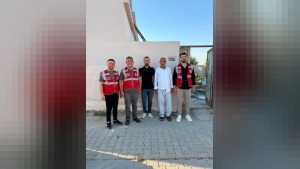 Ceylanpınar’da Mutlu Yüzler gönüllüleri evi baştan sona yeniledi