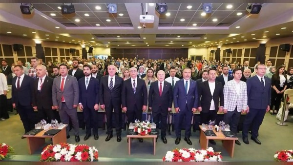 Kadir Bozan öncülüğünde 45 girişimci Erzurum’da e-ticaret eğitimine katıldı